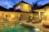 GoVillaBali.com :Rent a villa  Bunga Kecil  in  Seminyak