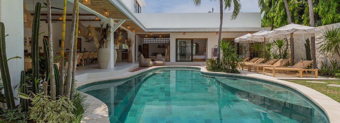 GoVillaBali.com :Rent a villa  Alamanda Kiara  in  Seminyak