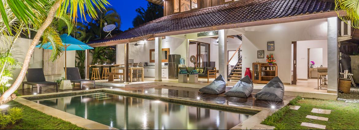 GoVillaBali.com :Rent a villa  Bunga 1  in  Seminyak