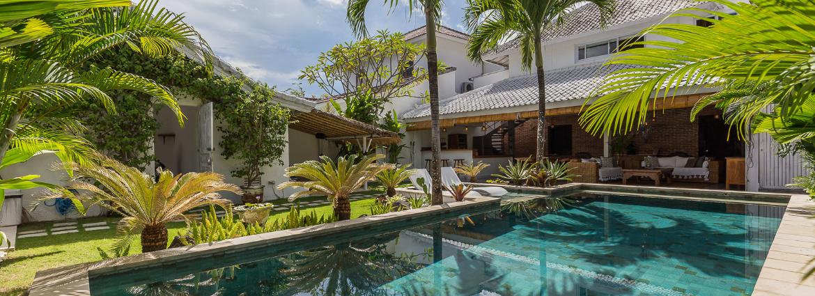 GoVillaBali.com :Rent a villa  Madura  in  Seminyak